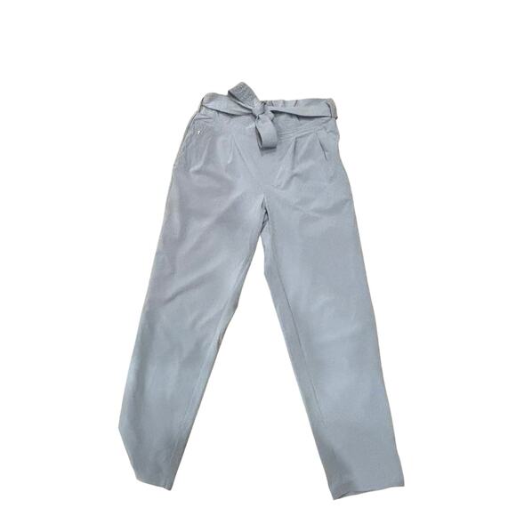 Athleta Stellar Paperbag Taper Pants Size 6 Light Blue Travel Stretch minimalist - Picture 4 of 4